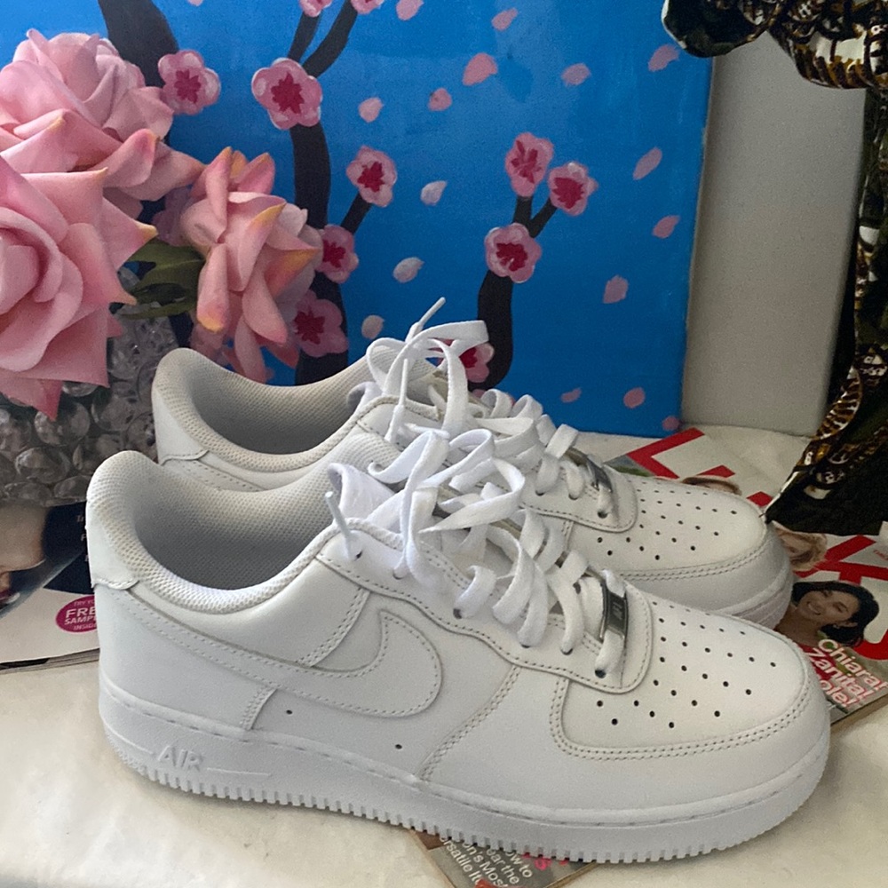 Mens Nike Air Force 1 Size 8.5